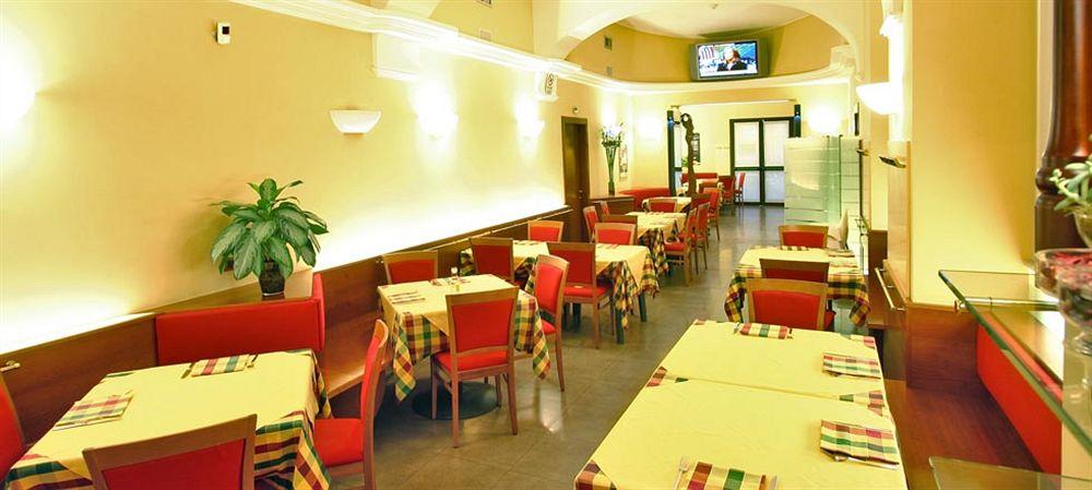 Le Petit Hotel Torino Esterno foto