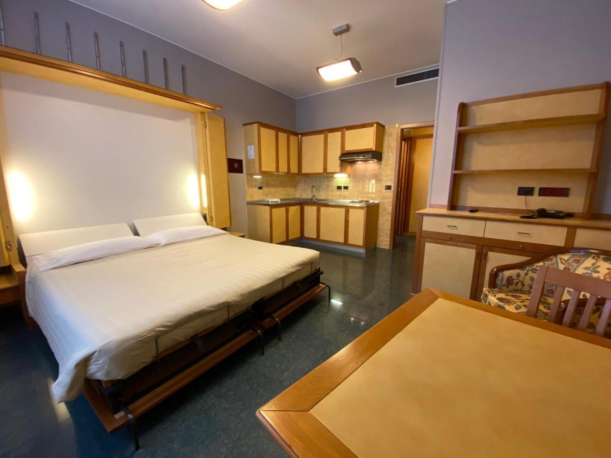 Le Petit Hotel Torino Esterno foto