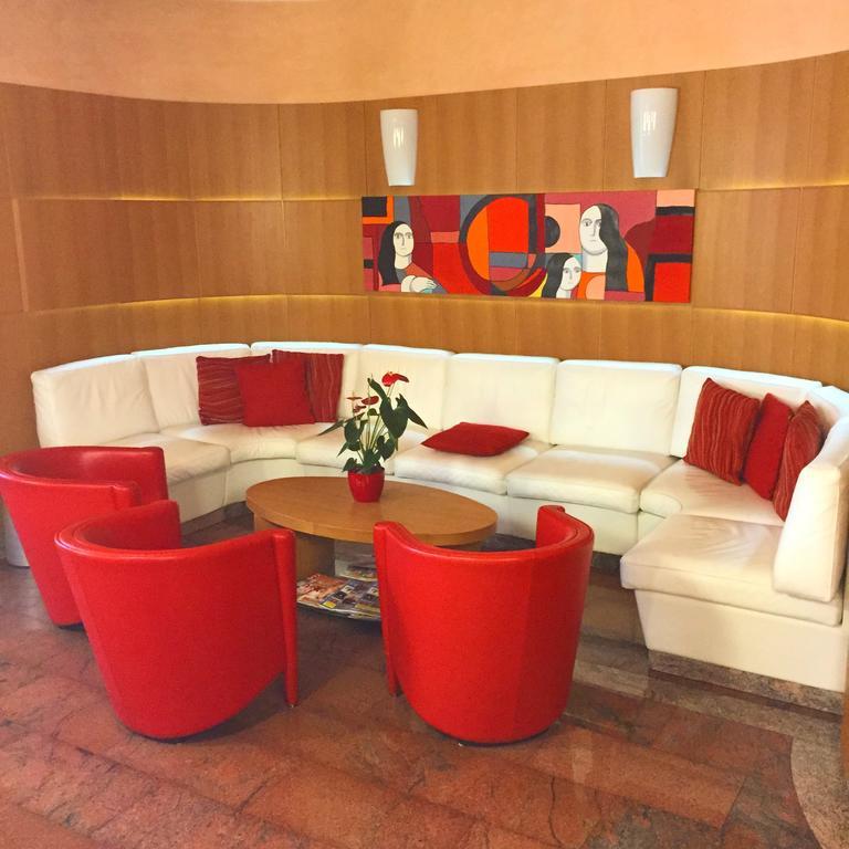 Le Petit Hotel Torino Esterno foto