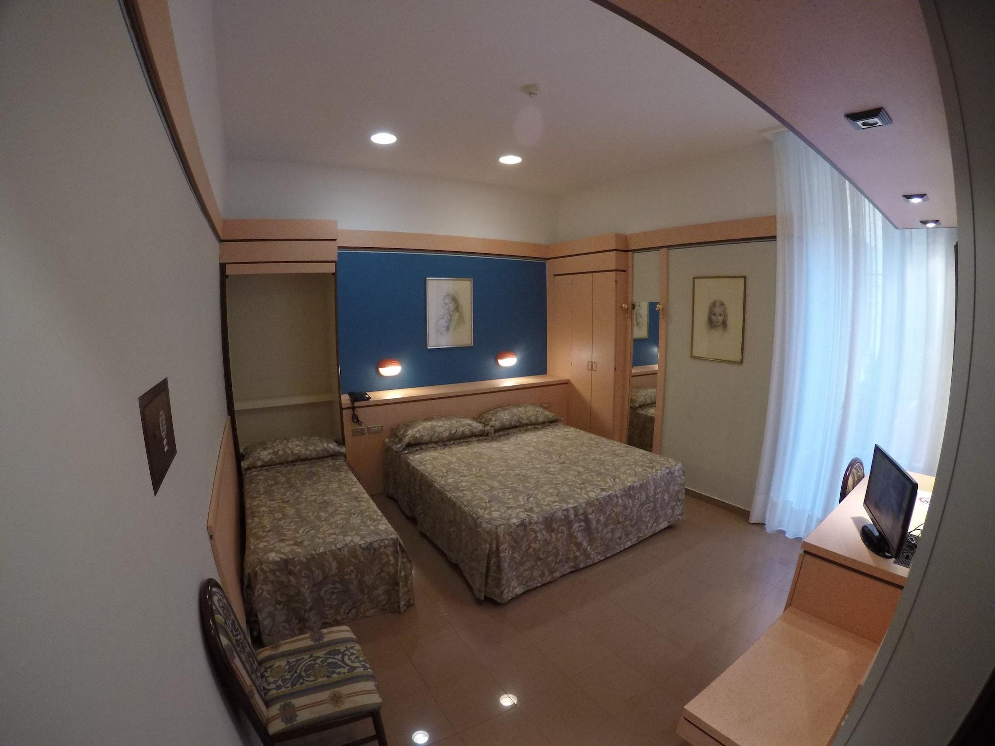 Le Petit Hotel Torino Esterno foto