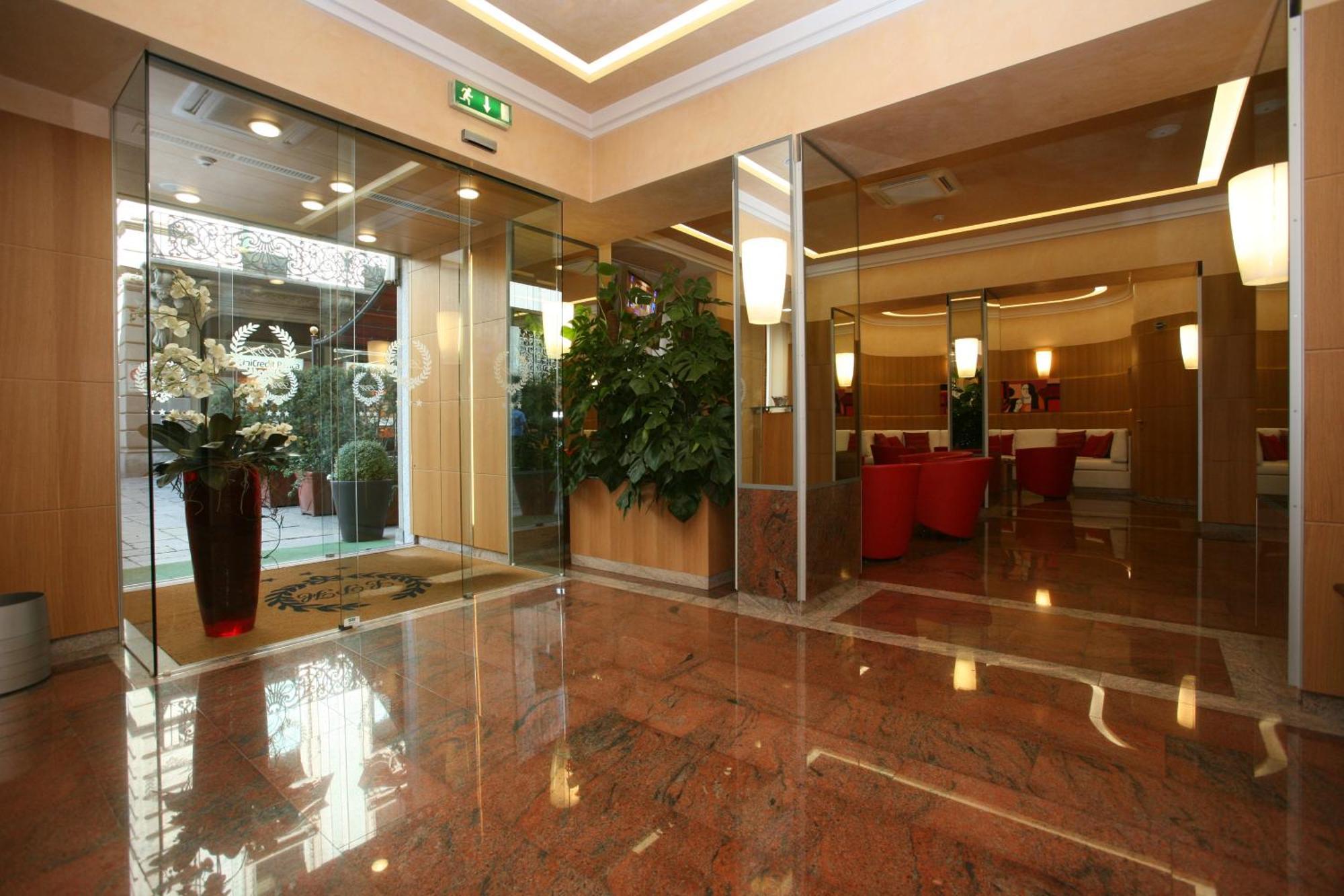 Le Petit Hotel Torino Esterno foto