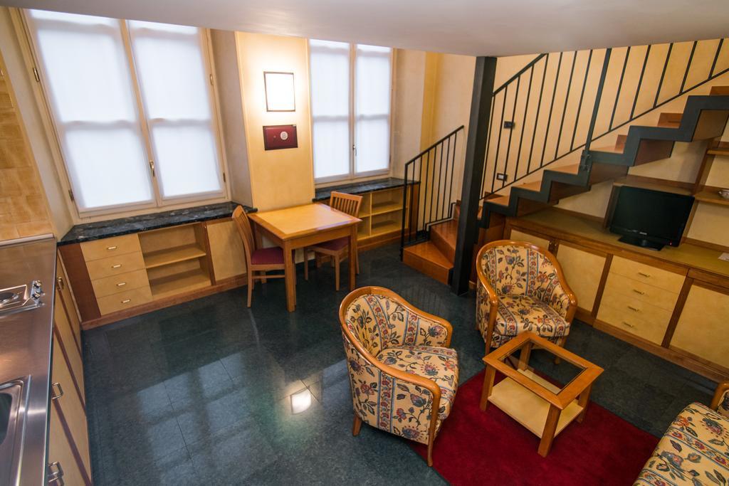 Le Petit Hotel Torino Esterno foto