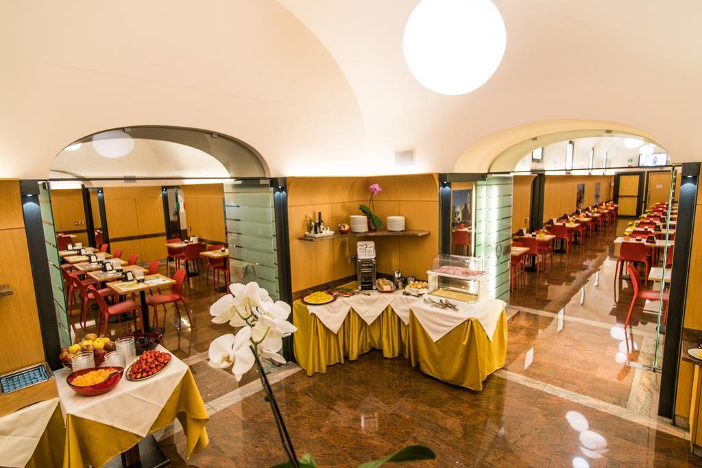 Le Petit Hotel Torino Esterno foto