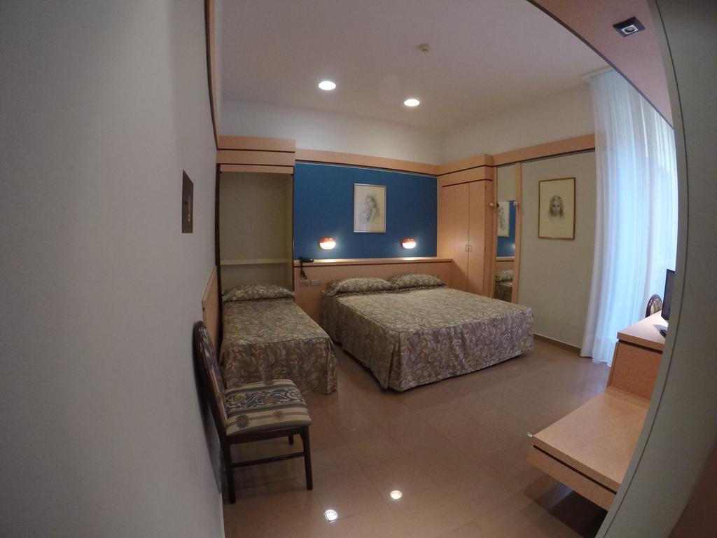 Le Petit Hotel Torino Esterno foto